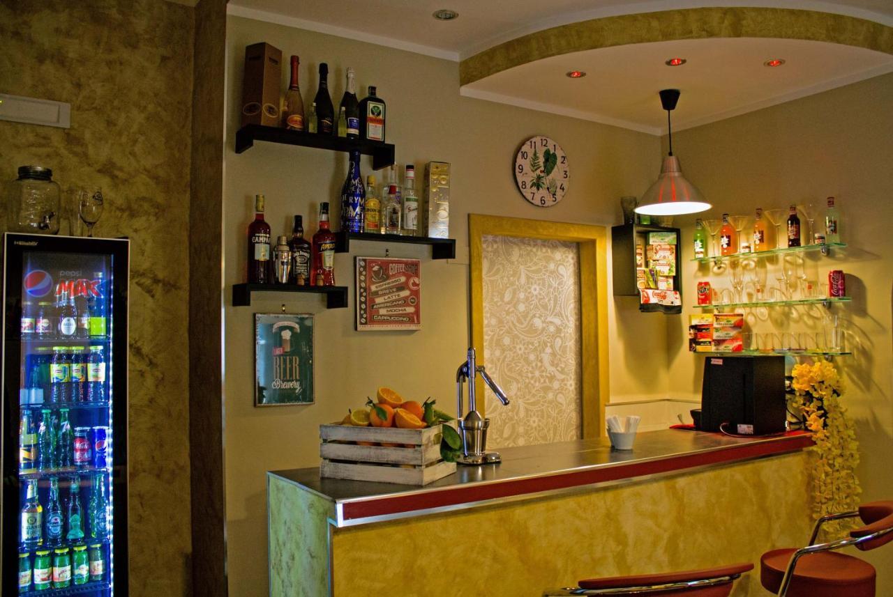 Mercury Home Room&Breakfast Napoli Eksteriør bilde